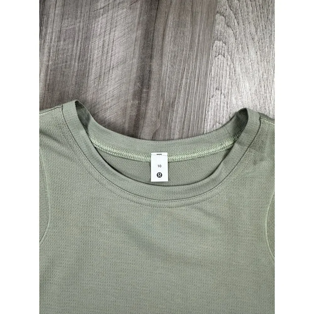 Lululemon Lightweight Cinched Hem Hiking Tee Green — Size 10